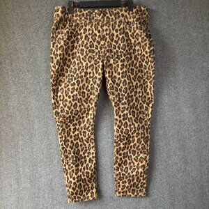 Signature Levi Strauss Totally Shaping Pull On Skinny Sz 31x29 Leopard Print